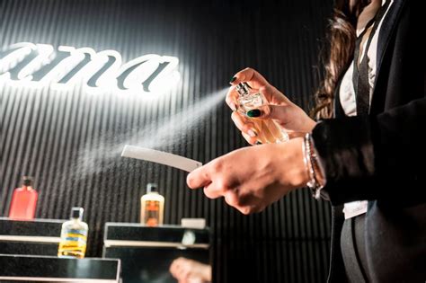 Luxury profumeria artistica e di nicchia PAGA CON KLARNA.